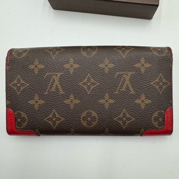 Louis Vuitton - Authentic-Sarah Retiro Mono / Red Trim Long wallet w/ Box - Picture 6 of 15